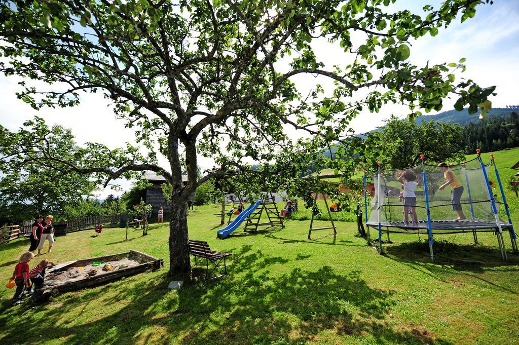 Pension Wiesfleck Taxenbach Bagian luar foto