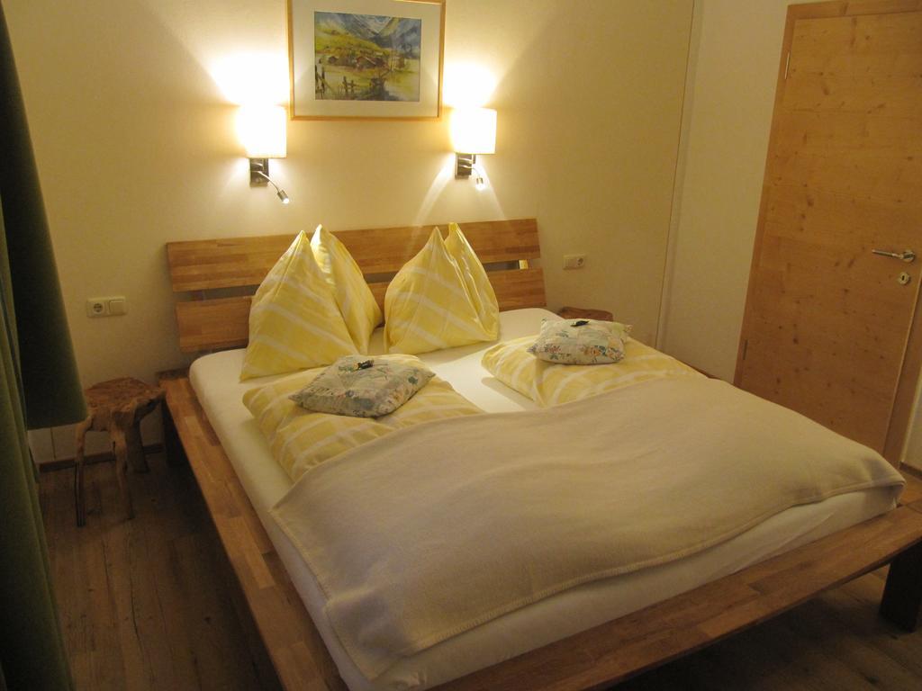 Pension Wiesfleck Taxenbach Bagian luar foto